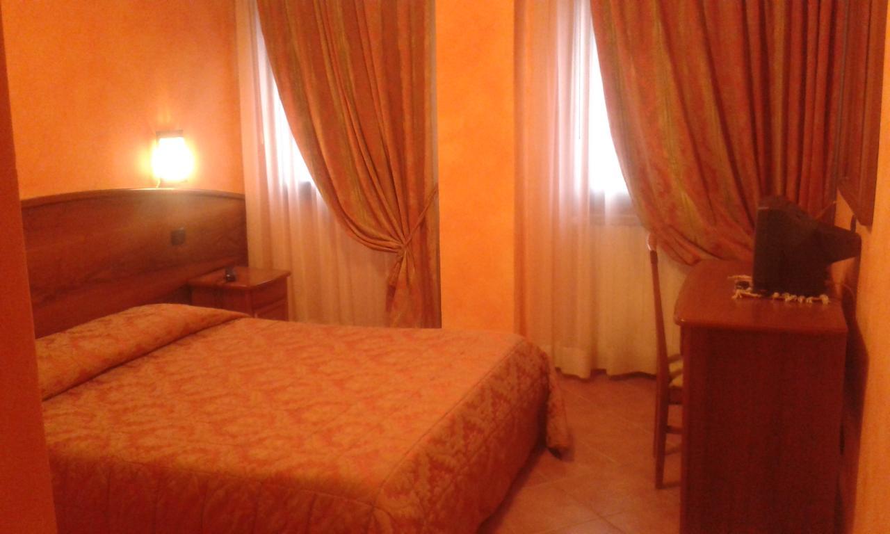 Hotel Cristallo Cerreto Laghi Room photo